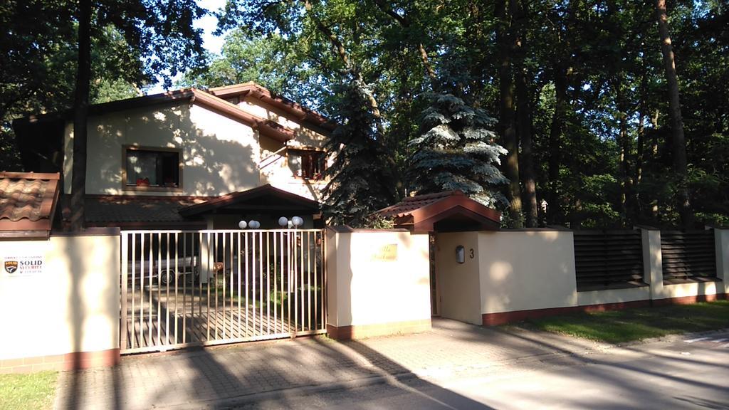 بودكوفا ليشنا Villa Podkowa المظهر الخارجي الصورة