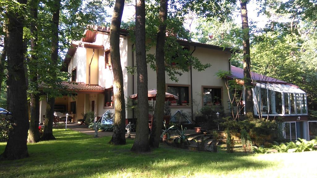 بودكوفا ليشنا Villa Podkowa المظهر الخارجي الصورة